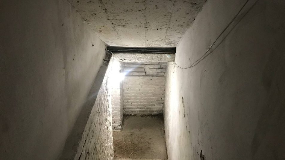 У Більшівцях на Прикарпатті відкрили пам’ятну дошку на будівлі колишньої в'язниці НКВС
