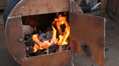 У Луцьку волонтери оголосили збір буржуйок для військових