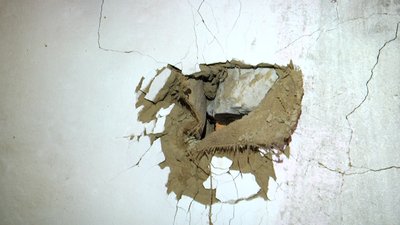 На Житомирщині пенсіонерка Валентина вціліла після бомбардування