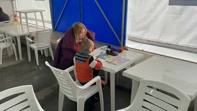 Новий "Пункт незламності" у Миколаєві. Тепло, електрика та свіжий хліб