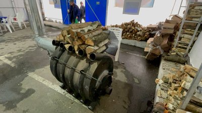 Тепло, електрика та свіжий хліб. У Миколаєві працює "Пункт незламності"
