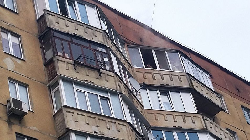 Пожежа у квартирі в Луцьку: з дев'ятого поверху евакуювали чоловіка