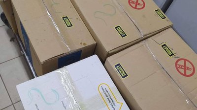 "Піднімемо хлопцям і дівчатам настрій!" Волонтери відправили з Миколаєва 140 пасок для військових