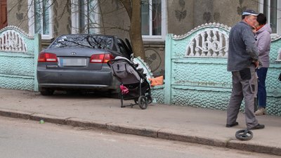Овруцькі поліцейські розслідують ДТП з травмуванням жінки-пішохода