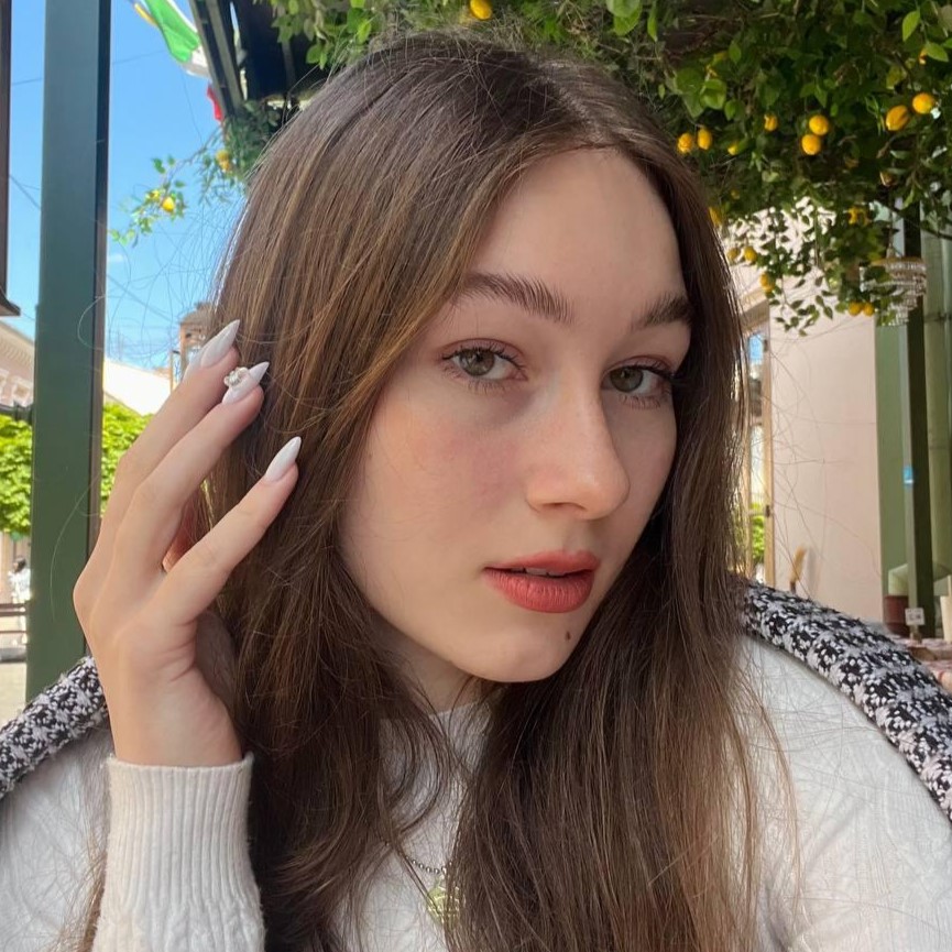 Аліса Бобель