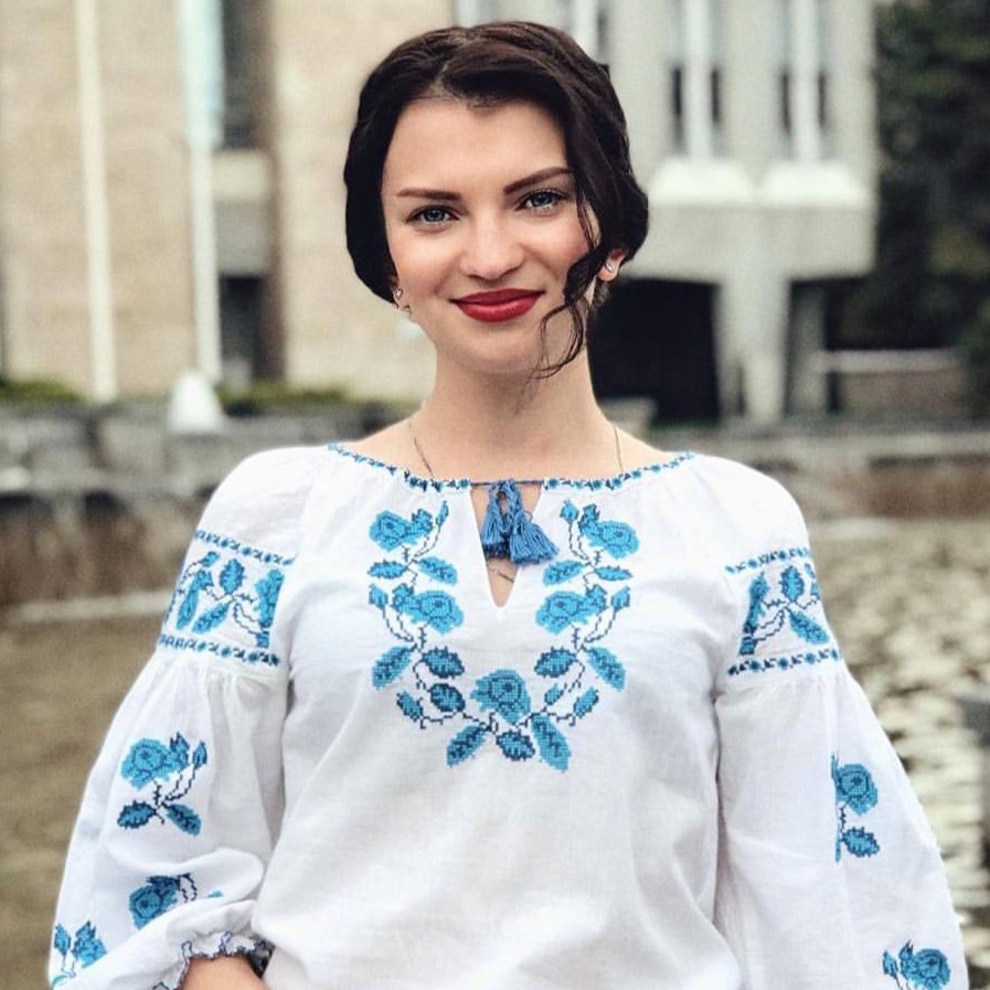 Юлія Звягінцева