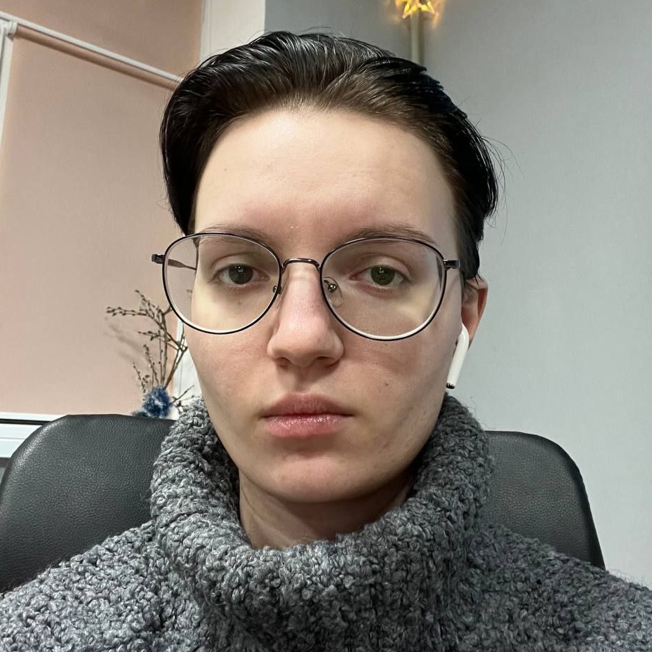 Яна Тітуренко