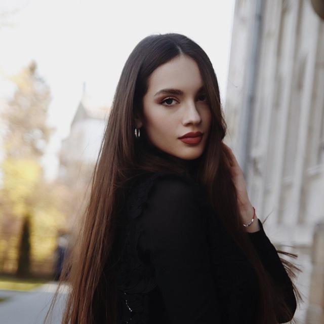 Анна Фрацивір