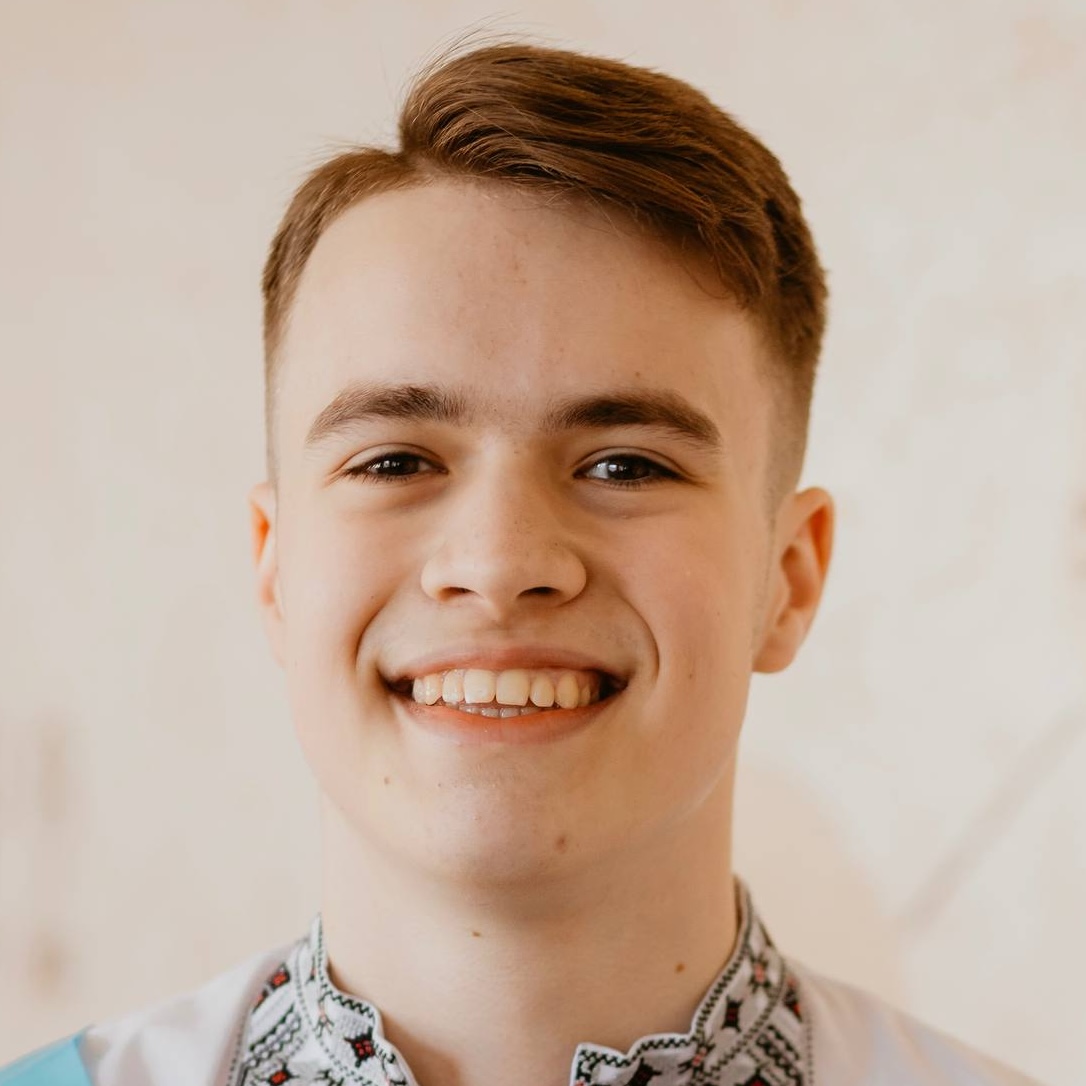 Максим Гудзенко