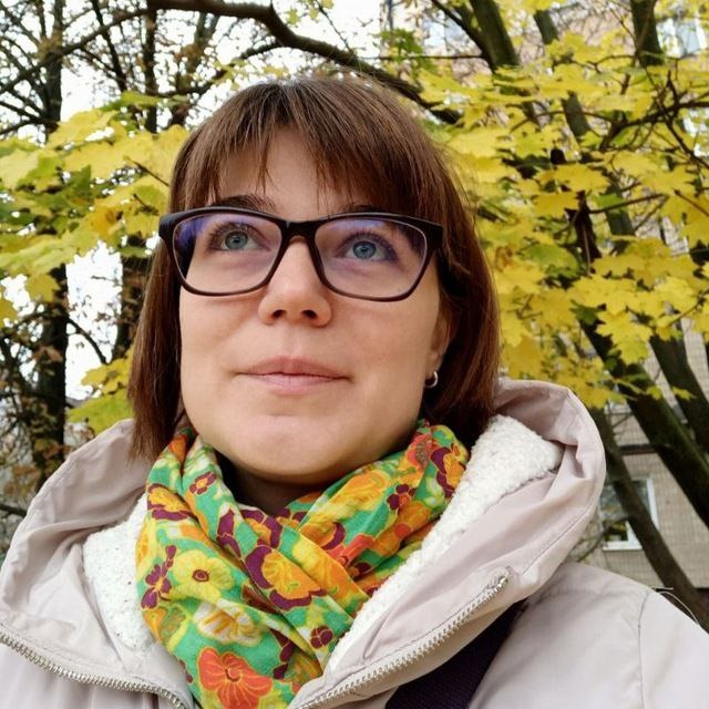 Олена Попович
