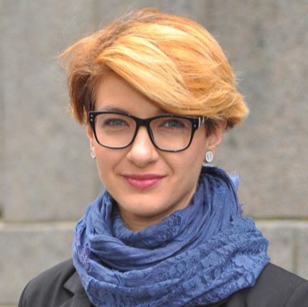 Олена Гусейнова