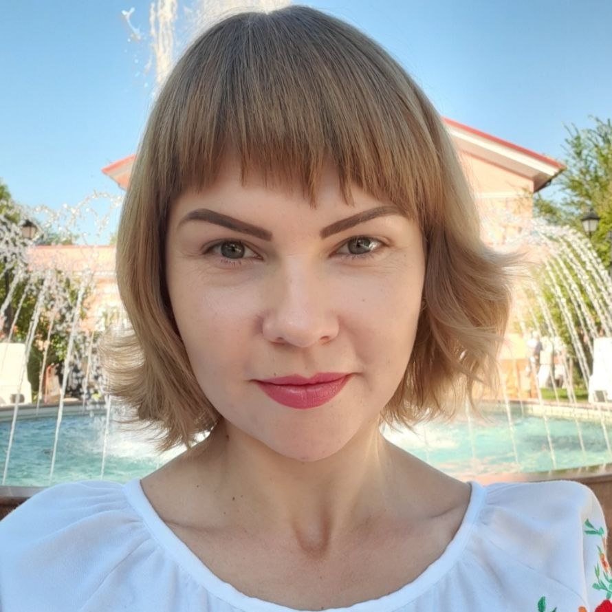 Олена Коновалова